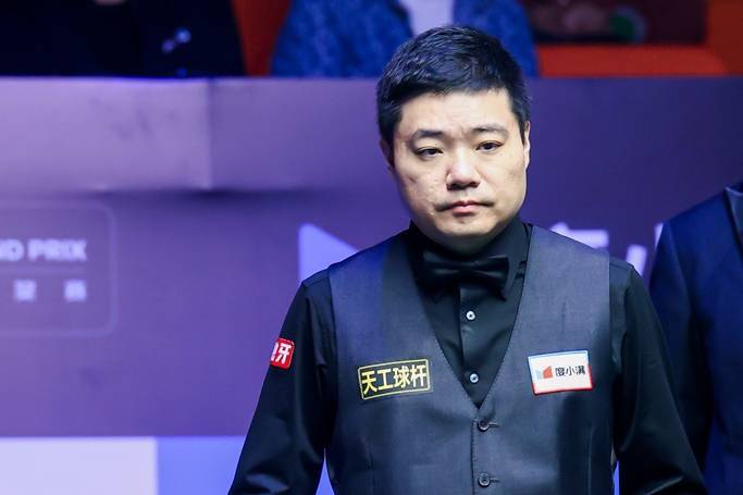 决赛的争夺, 一些简单的 决赛的争夺, 一些简单的