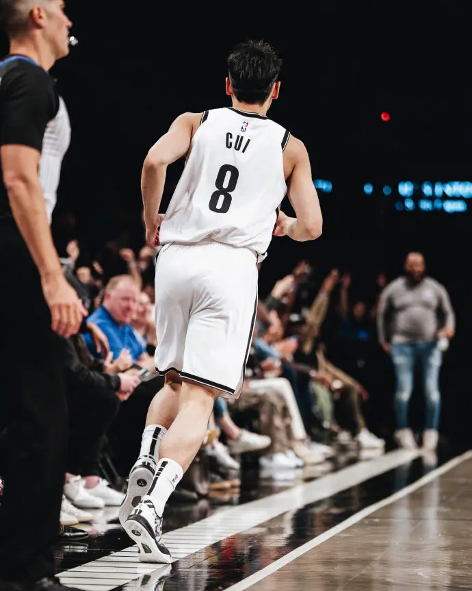 曾凡博, img, 多球员受伤 曾凡博, img, 多球员受伤